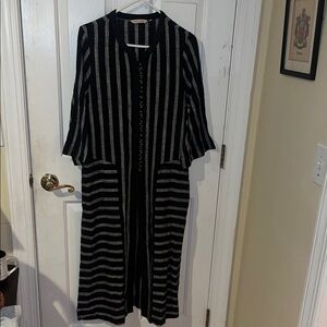 Soft Surroundings Black and Gray Striped Long Sleeve Dress Tunic